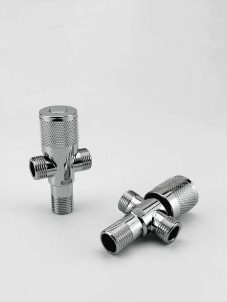 Knob-Nooca Dual-Outlet Saddex-Wood ee Biyaha Qaybinta